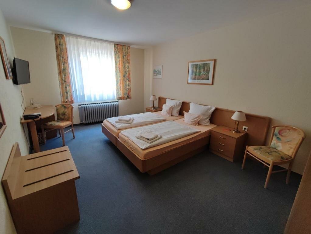 Standard Doppel Zimmer HOTEL Schiff Rastatt