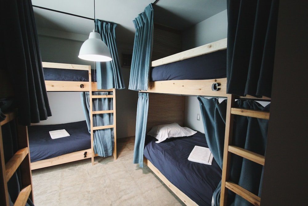 Кровать в общем номере Beppu hostel&cafe ourschestra