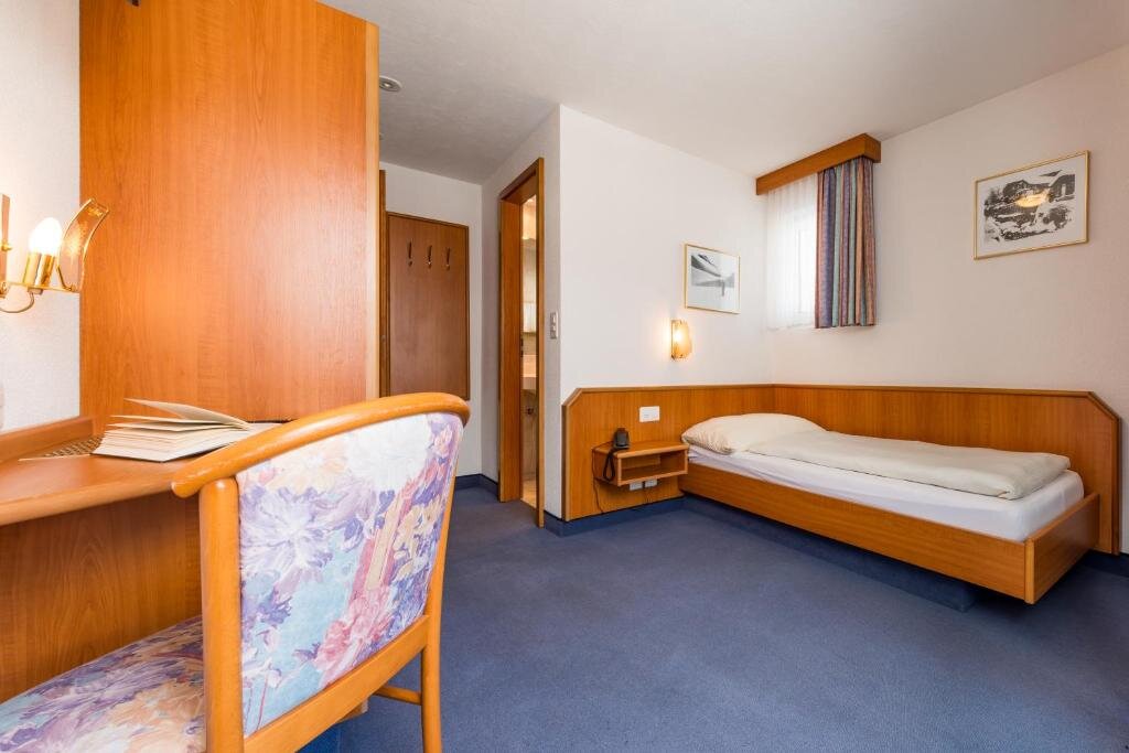 Standard room Hotel Alpenperle