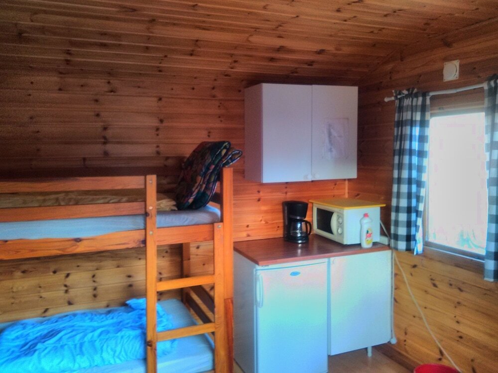Cottage Bromölla Camping & Vandrarhem - Hostel