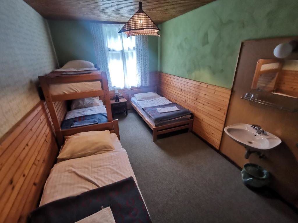 Standard Dreier Zimmer Hostel pod Voglom