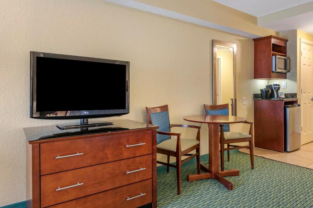 Номер Premium Holiday Inn Resort Orlando - Lake Buena Vista, an IHG Hotel