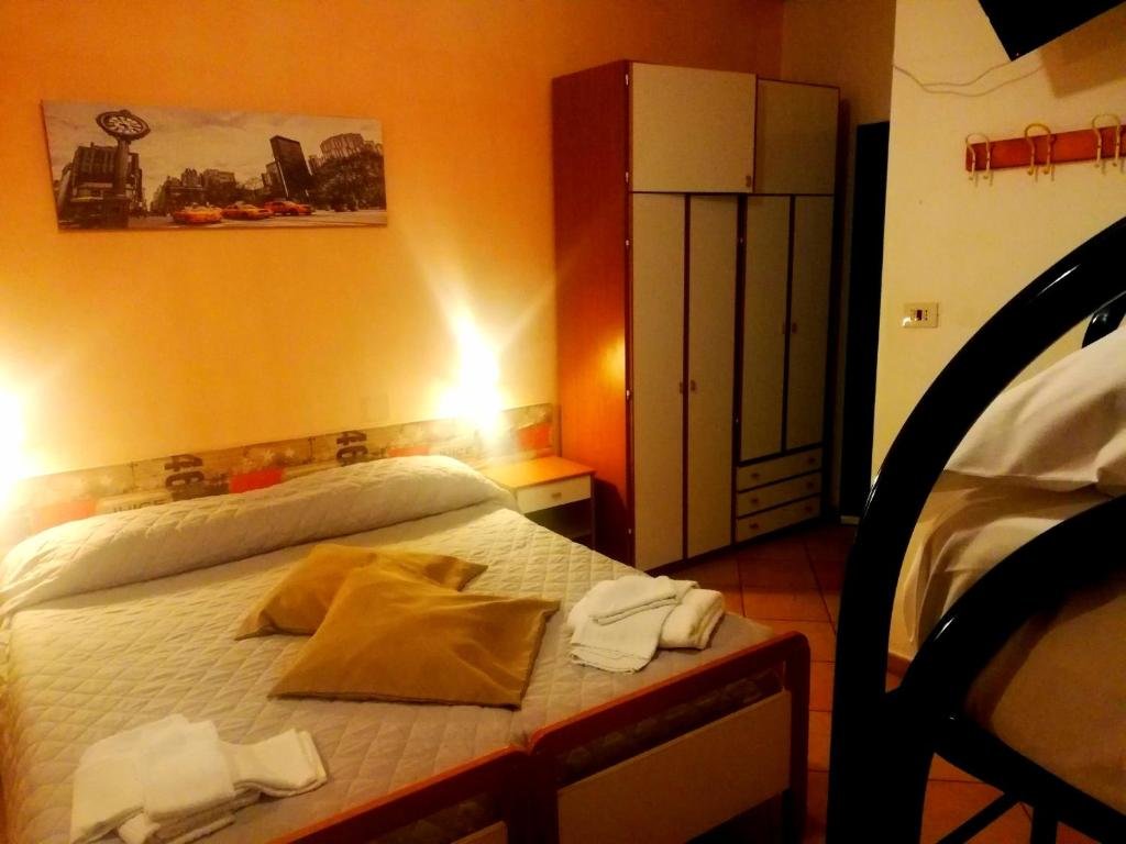 Трёхместный номер Standard Hotel Galles Rimini