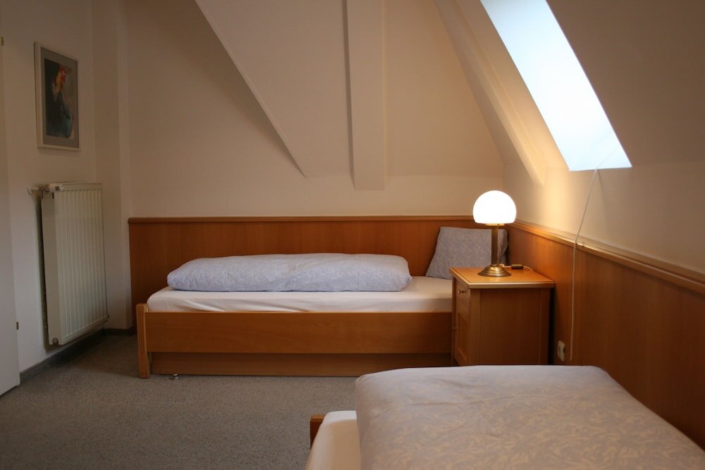 2 Bedrooms Apartment with lake view Romantik Residenz Ferienwohnungen Hotel Im Weissen Rössl