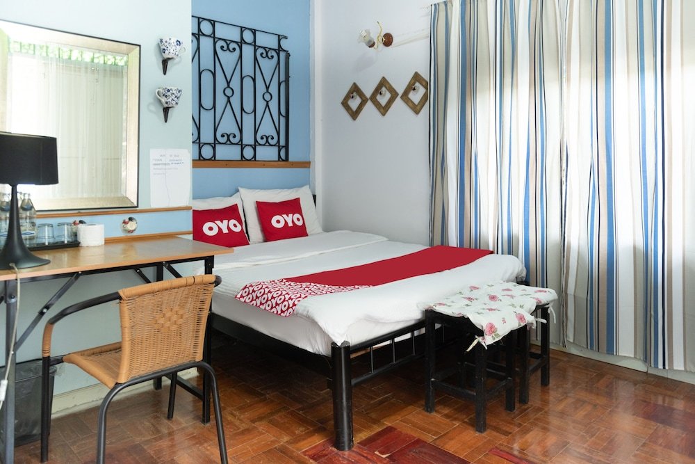 Люкс OYO 554 Old Town Boutique Hostel