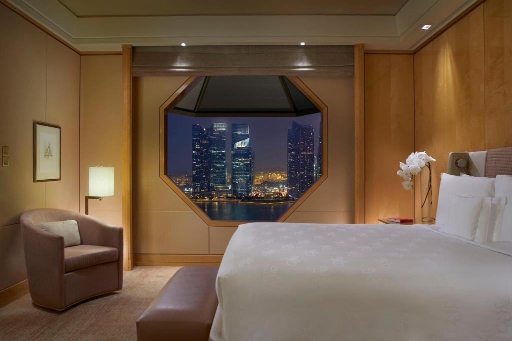 Двухместный люкс Deluxe The Ritz-Carlton, Millenia Singapore