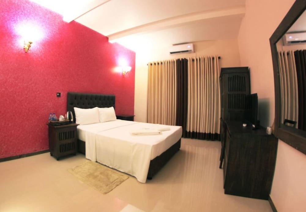 Deluxe Triple room Forever City Hotel