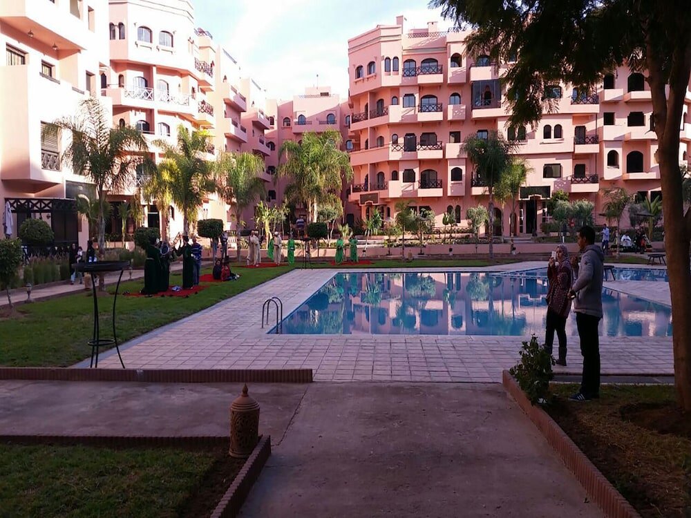 Apartment 1 Schlafzimmer mit Balkon Quiet Premium Village Property With Swimming Pools