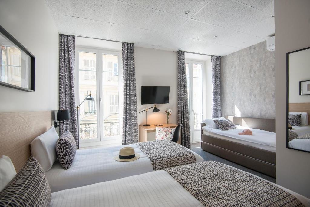 Standard triple chambre Hotel Saint Gothard