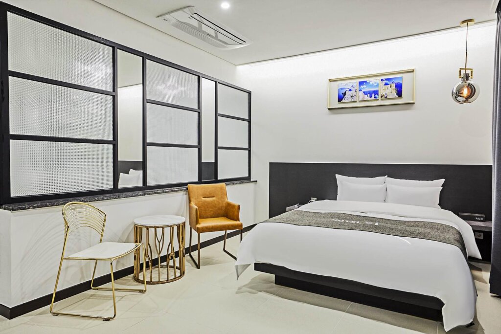 Standard room Osan Hotel D