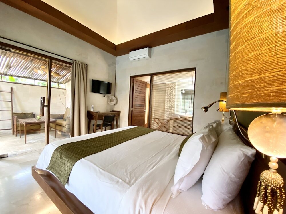 Superior Double Suite Karmagali Suites Adults only & Private Pool Family Villas