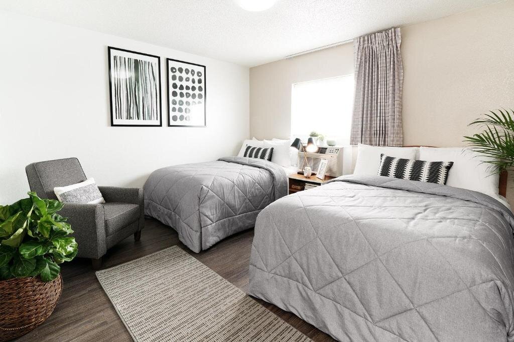 Suite InTown Suites Extended Stay Chicago IL - Downers Grove