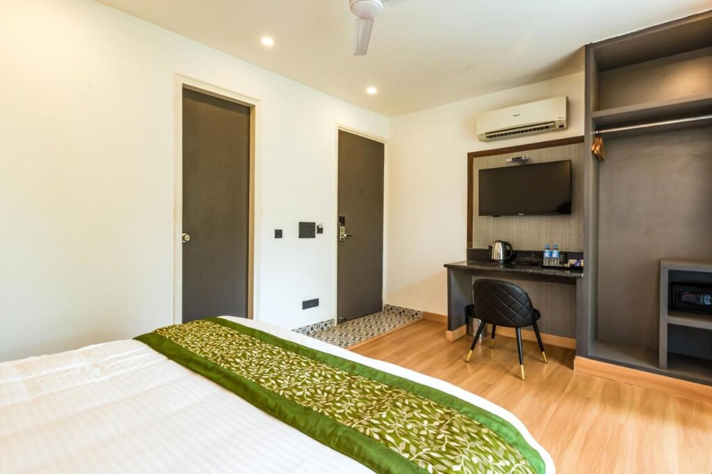 Mintstar Apartment and Suites, Chittaranjan Park, New Delhi