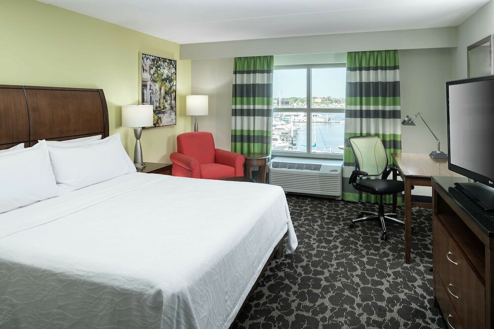 Accessible Doppel Zimmer mit Wasserblick Hilton Garden Inn Charleston Waterfront/Downtown