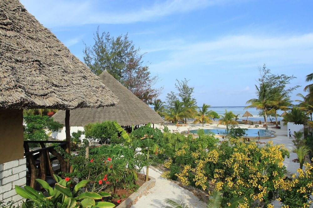 Bungalow Ujamaa Beach Resort Zanzibar