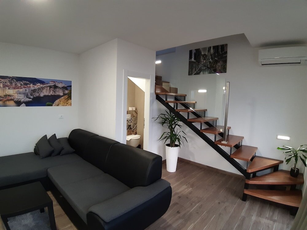Deluxe Apartment mit Balkon und mit Meerblick Marojica Apartments