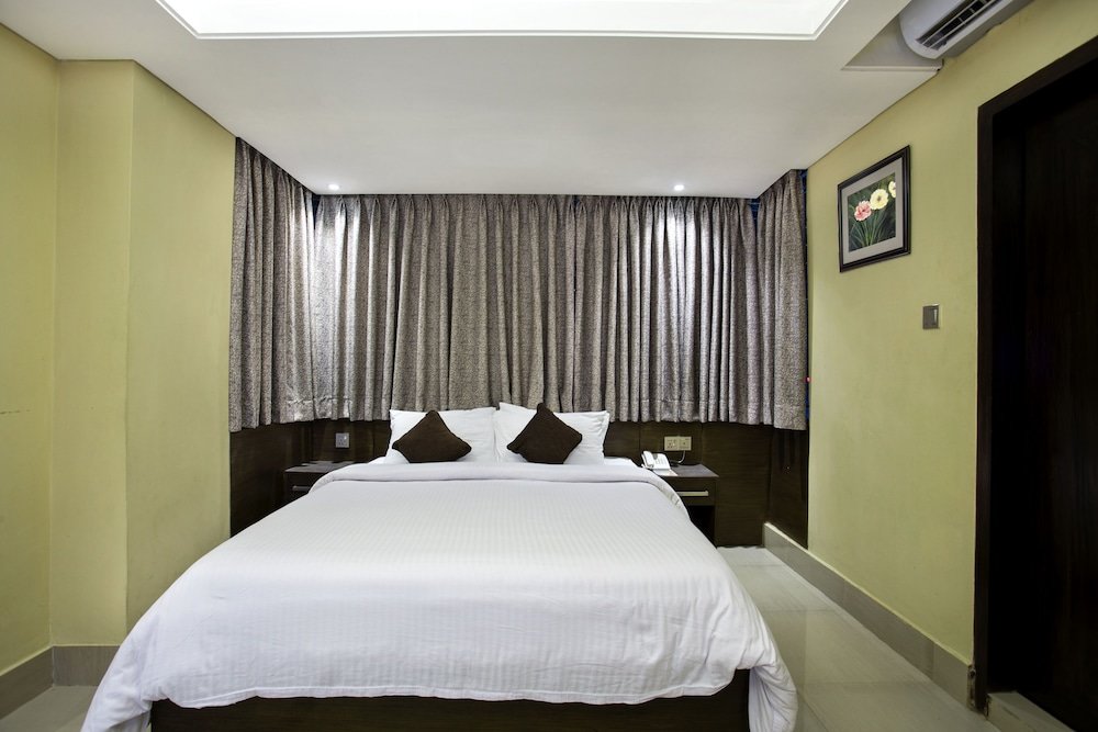 Executive Deluxe Double room Hotel The Capital