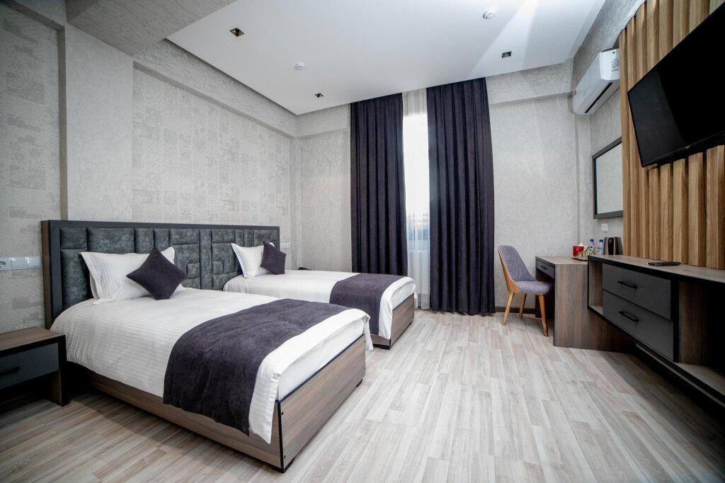 Standard Double room with balcony Hotel NEW YORK Tashkent
