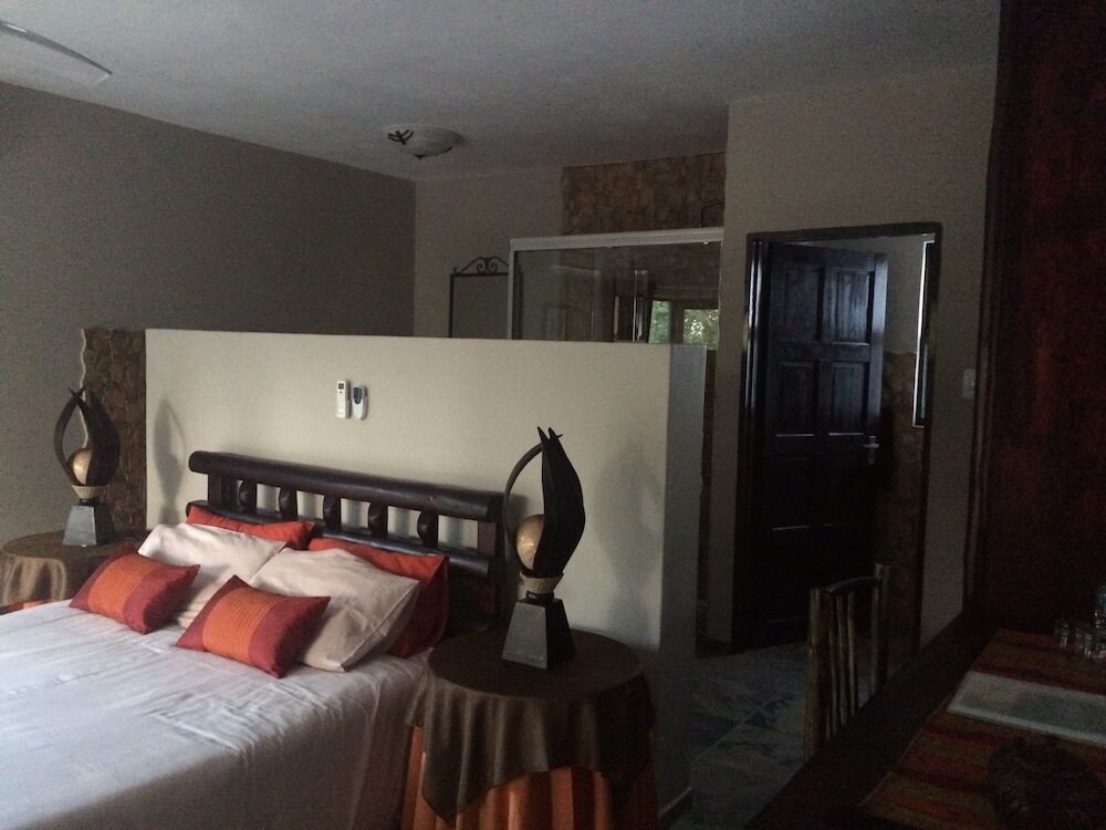 Двухместный номер Deluxe цокольный этаж c 1 комнатой Bushwise Safari Lodge Kruger Park