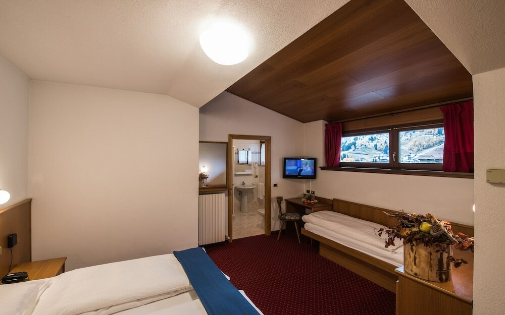 Трёхместный номер Comfort c 1 комнатой с балконом Hotel Miravalle