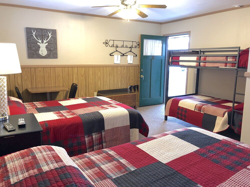 Семейный люкс Rockerville Lodge & Cabins