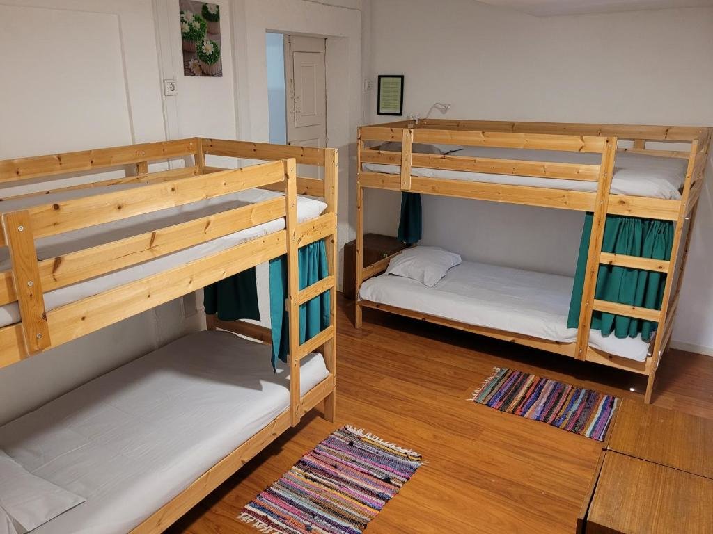 Bed in Dorm (female dorm) inBraga Hostel