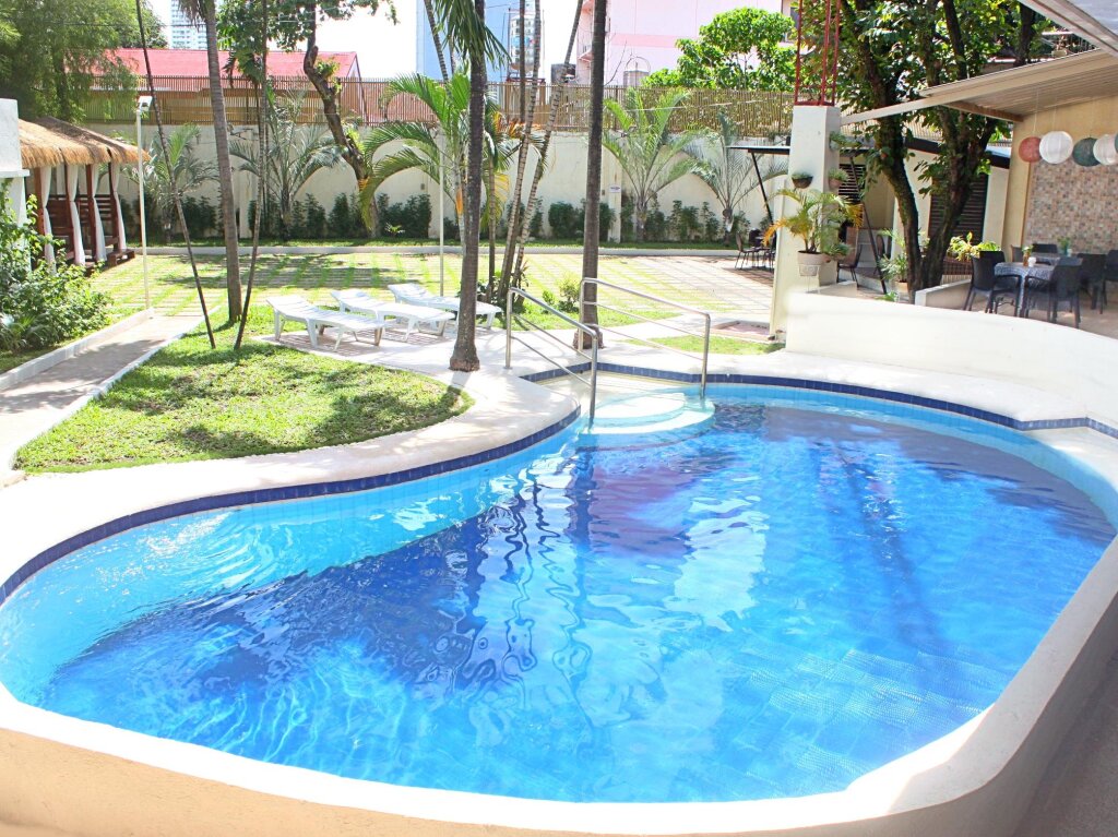 Полулюкс Vacation Hotel Cebu