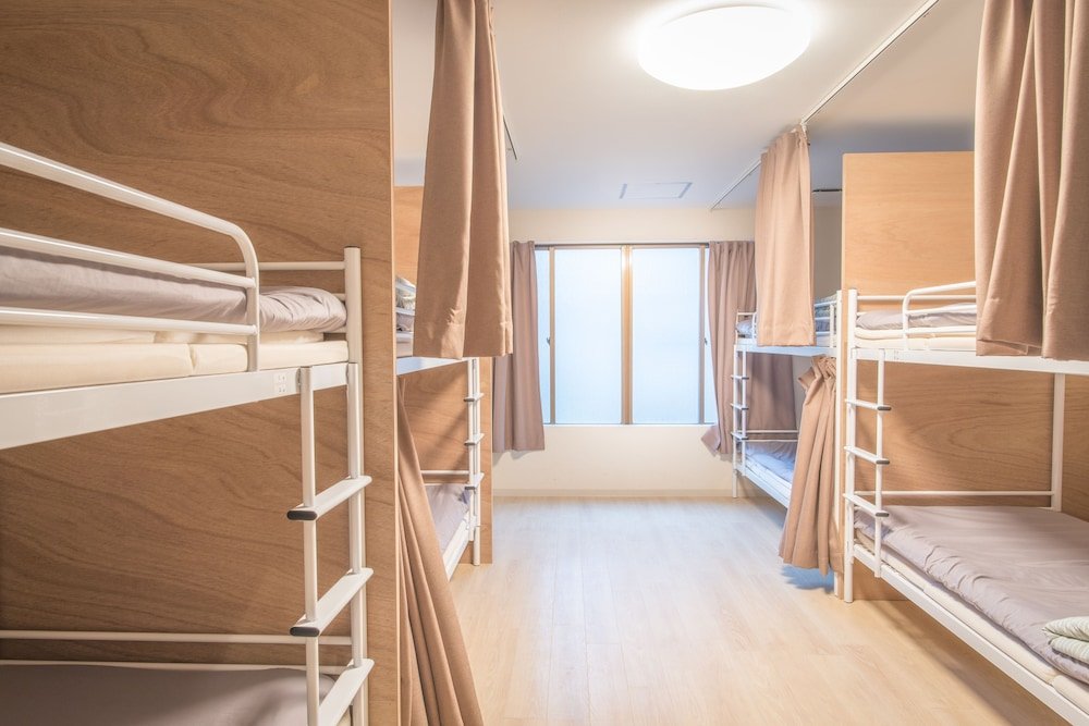 Кровать в общем номере (женский номер) Guesthouse Origami