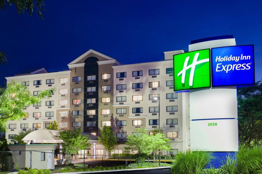Lit en dortoir Holiday Inn Express Hauppauge, an IHG Hotel