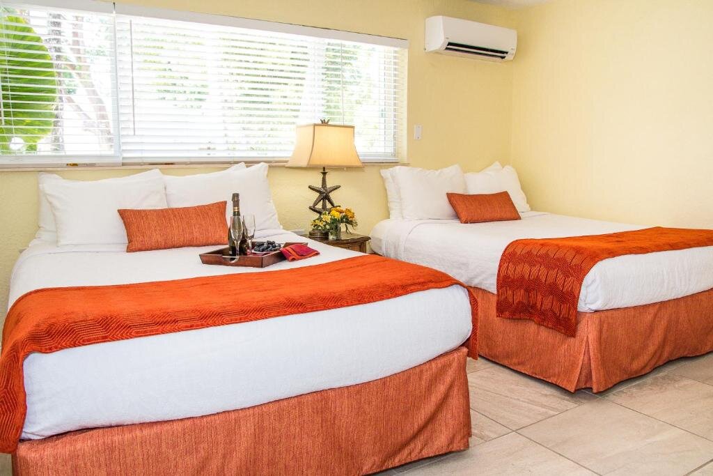 Вилла Coconut Bay Resort - Key Largo