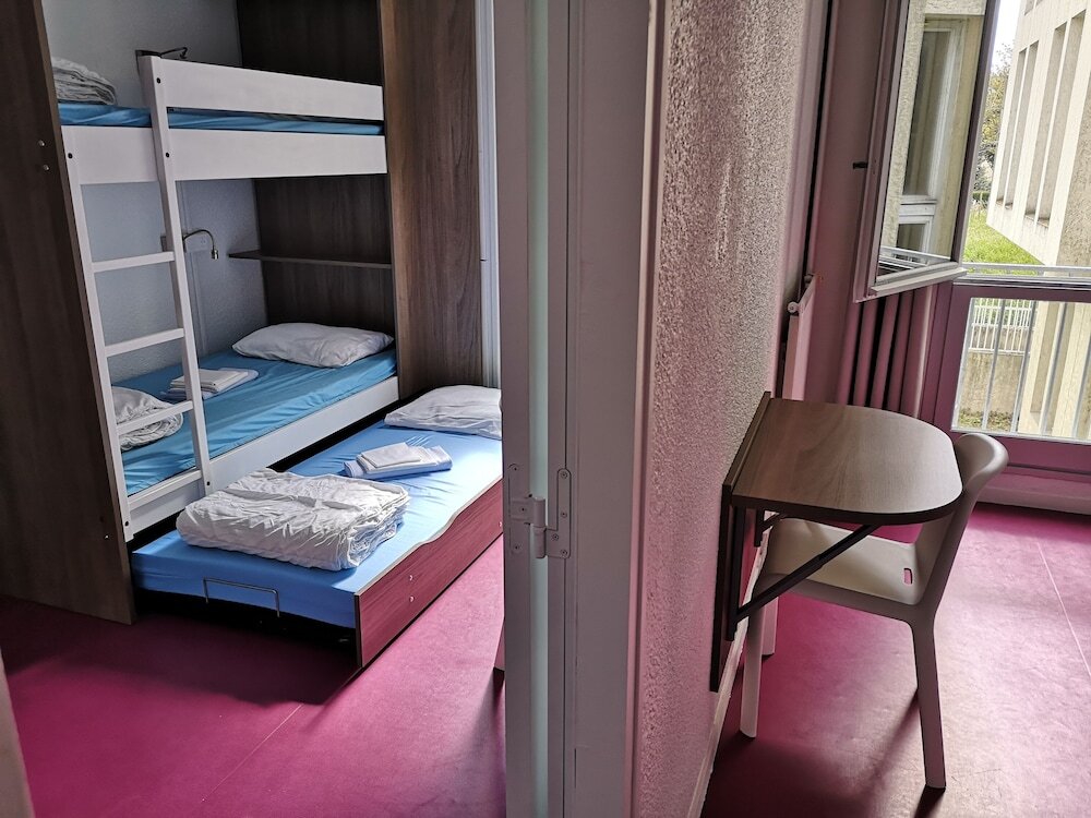 Standard quadruple chambre Auberge de Jeunesse Orléans Centre Ville - Hostel