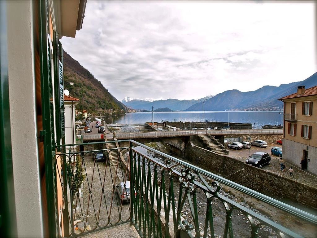 Monolocale con balcone e con vista sul lago Locanda Posta