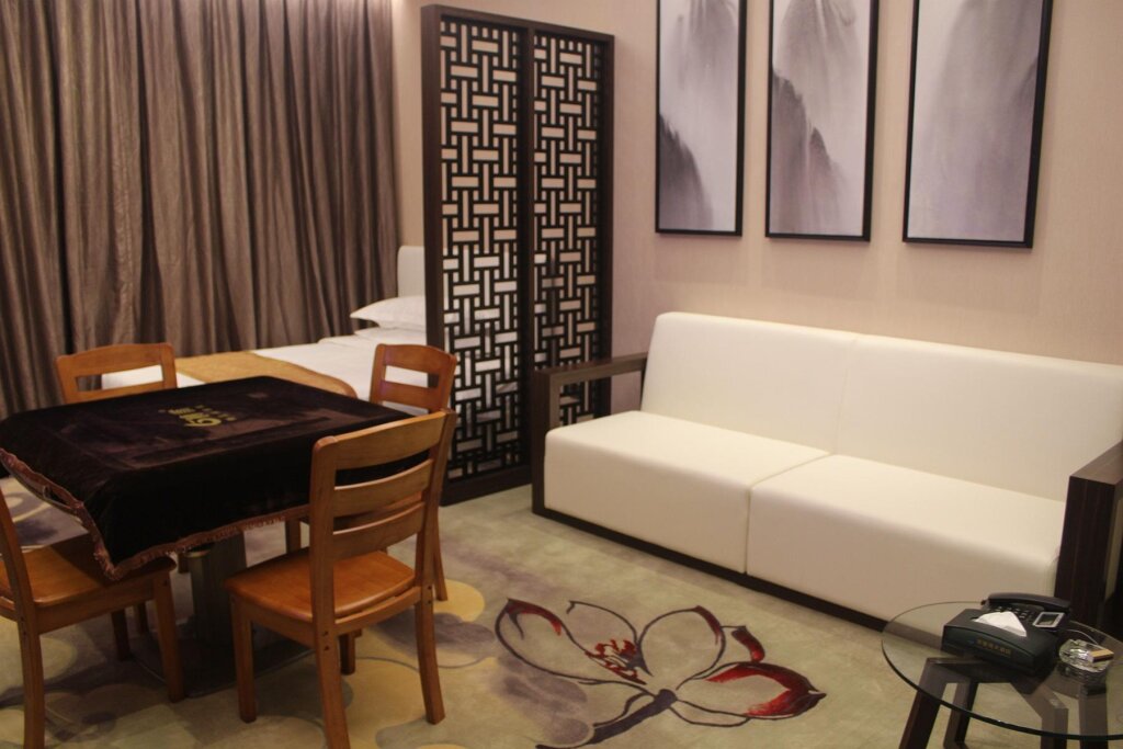 Люкс Deluxe Zhuhai HongJingWan Hotel