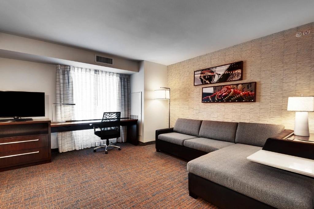 Двухместный люкс c 1 комнатой Residence Inn by Marriott Austin Airport