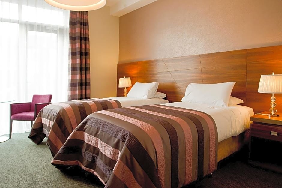 Номер Deluxe с 2 комнатами Moyvalley Hotel & Golf Resort