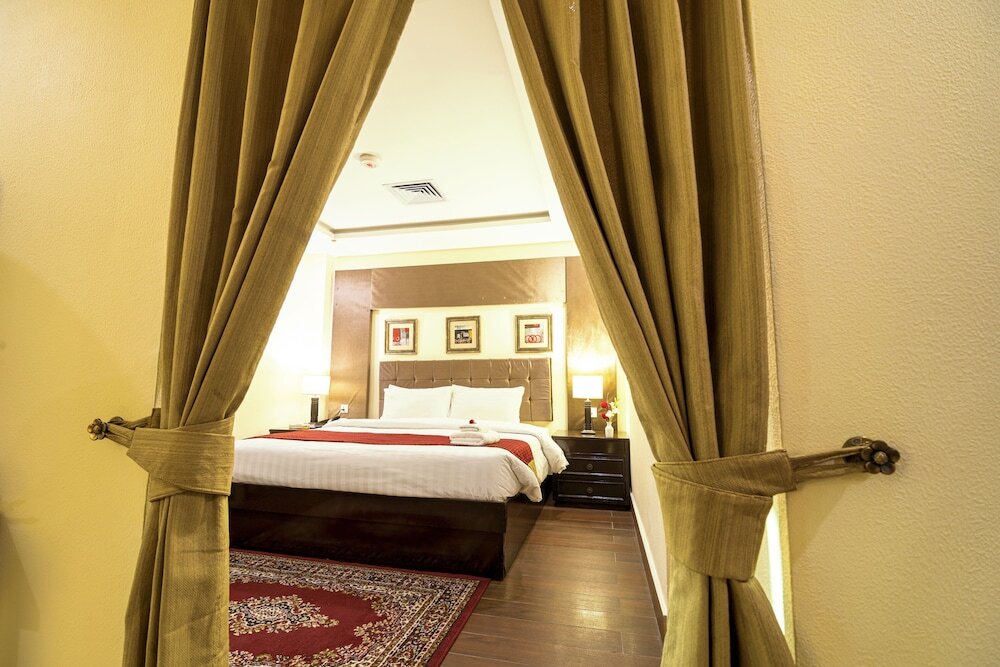Luxus Suite Hotel One Faisalabad