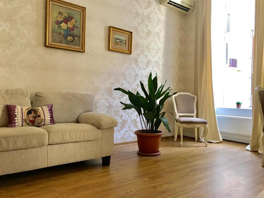 Апартаменты Charming Apartment in Old Town