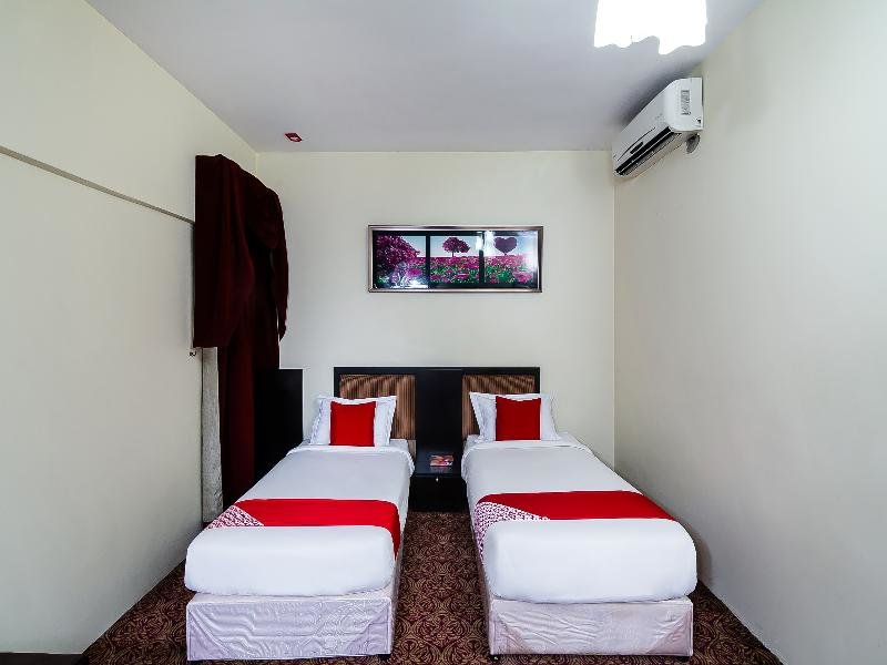 Camera Standard Dome Hotel Suites