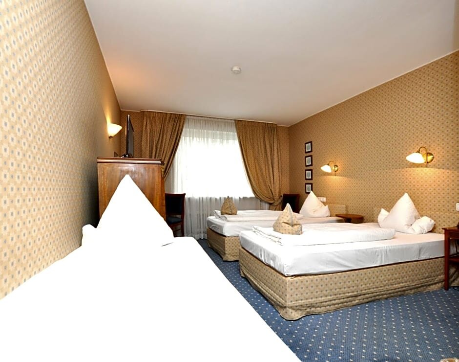 Classic room Hotel Altmünchen by Blattl