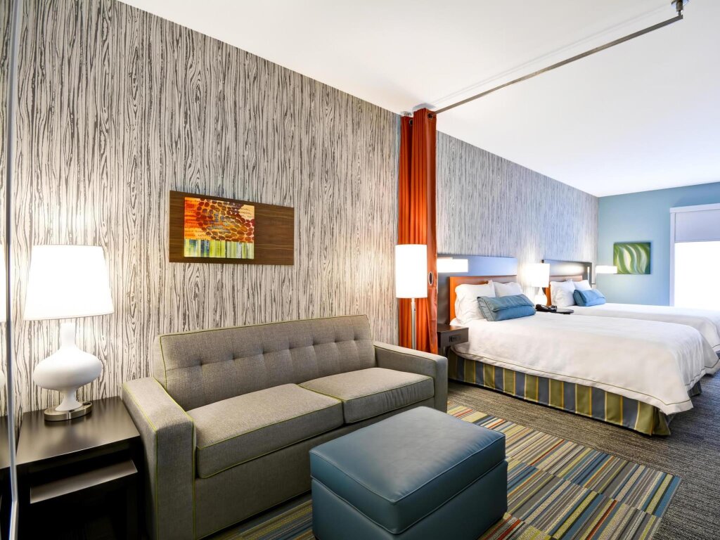 Кровать в общем номере Home2 Suites By Hilton Evansville