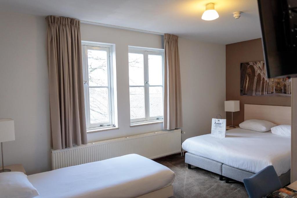 Standard Triple room Fletcher Kloosterhotel Willibrordhaeghe