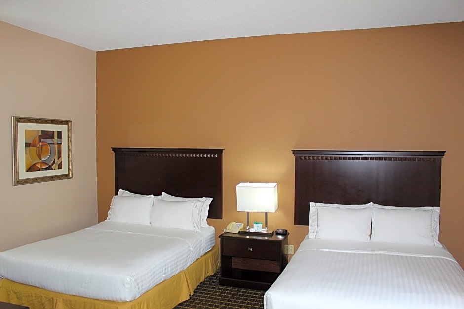 Suite quadrupla Holiday Inn Express Kansas City Liberty Missouri, an IHG Hotel