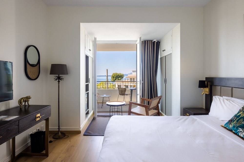 Superior Double room with balcony and with sea view Hôtel La Villa Cap d’Antibes