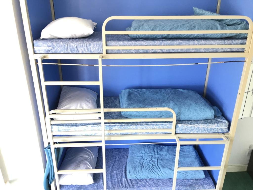 Bed in Dorm Brighton Beach Inn