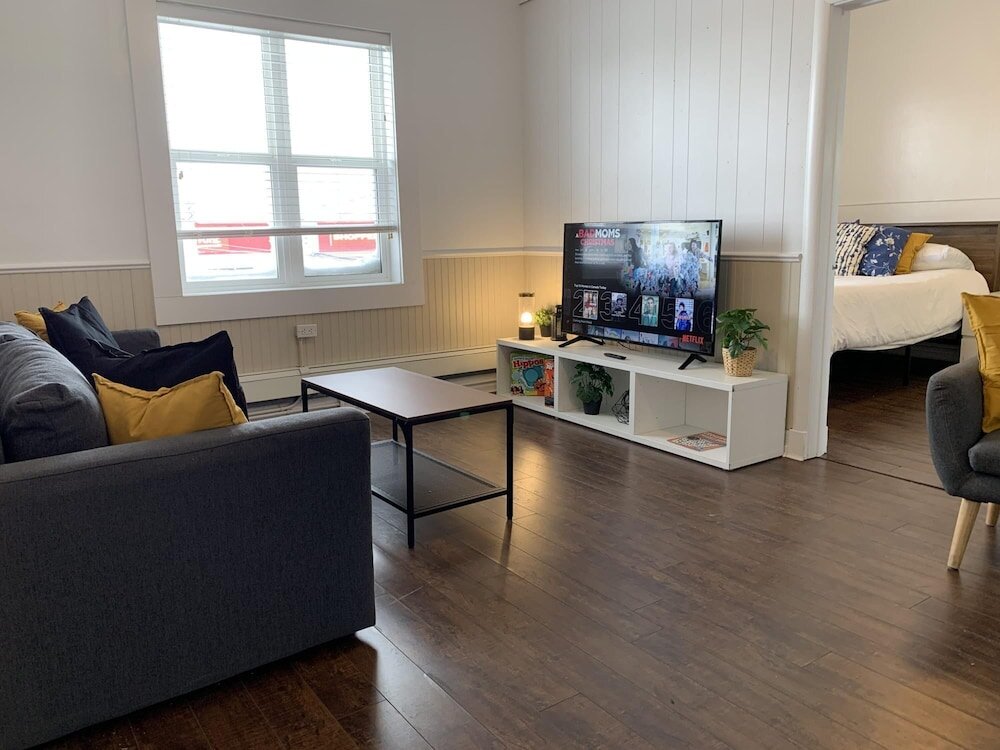 Apartamento Large 1-bedroom Condo Downtown Wifi Smart TV