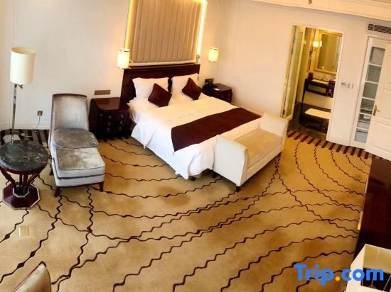 Double Suite Fengguan Holiday Hotel