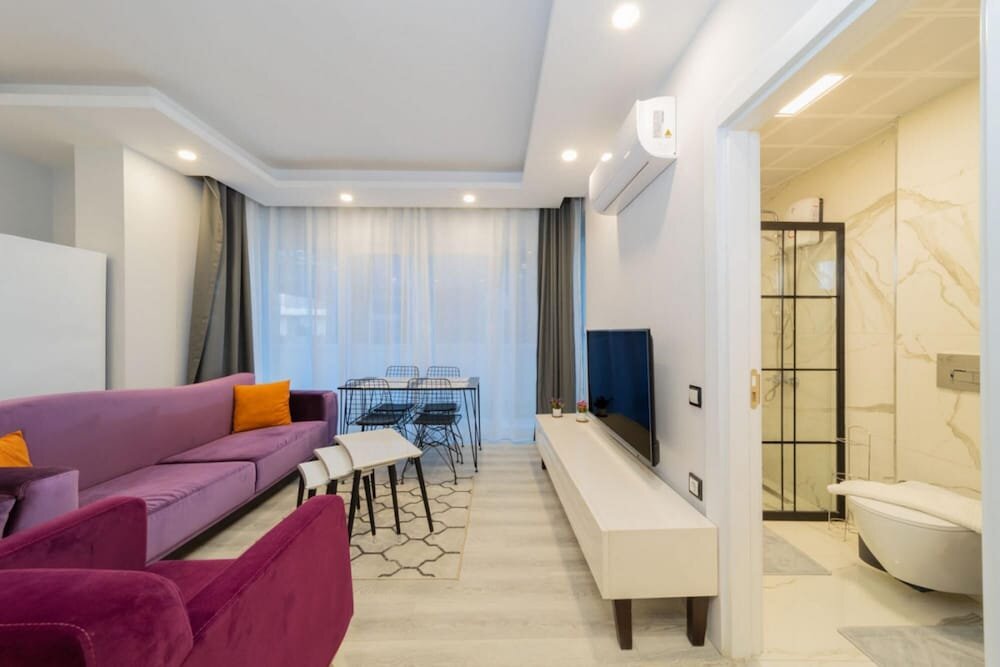 Apartment Charming Apartment With Pool in Muratpasa Antalya