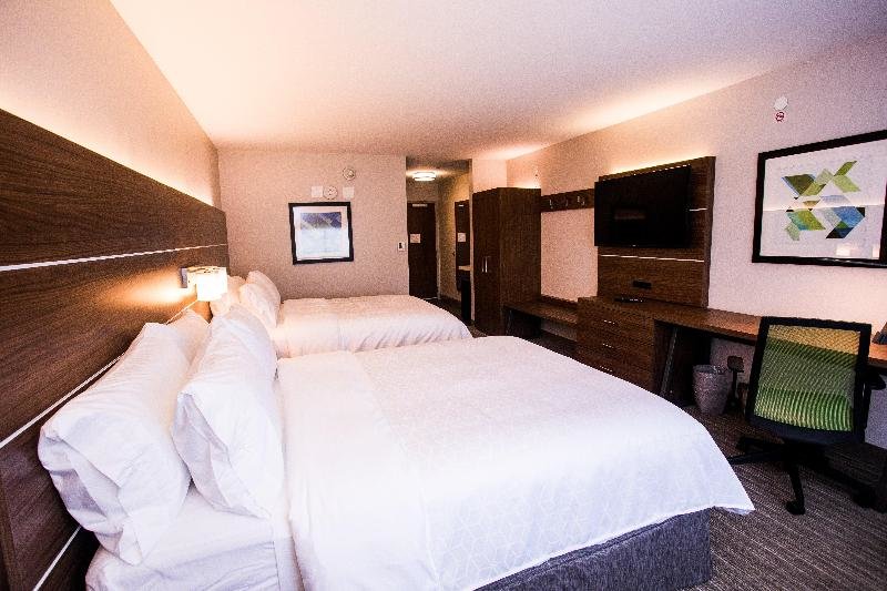 Номер Standard Holiday Inn Express & Suites Rehoboth Beach, an IHG Hotel