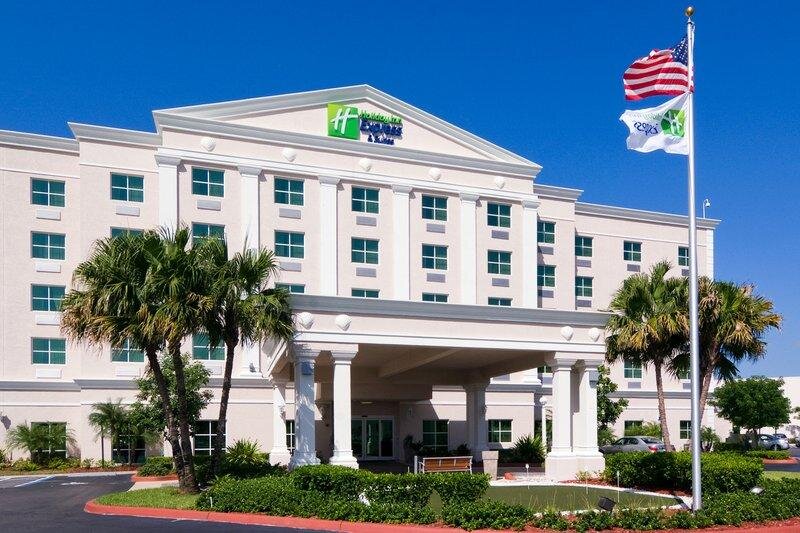 Одноместный люкс Holiday Inn Express & Suites Miami Kendall, an IHG Hotel