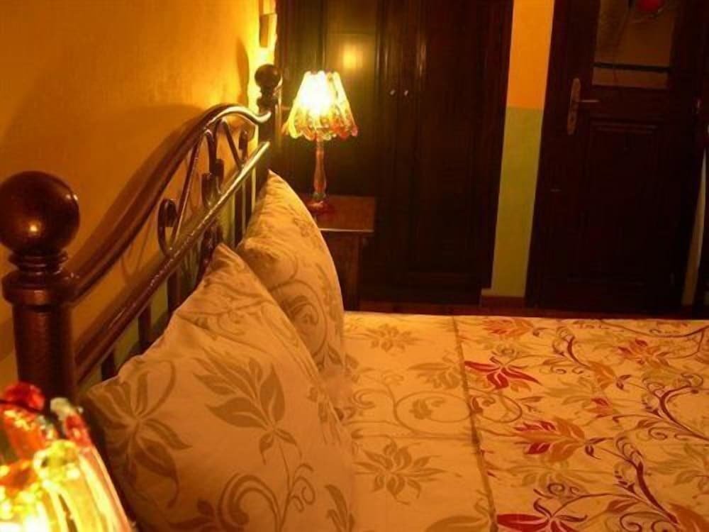Standard Double room with balcony Mythos Guesthouse